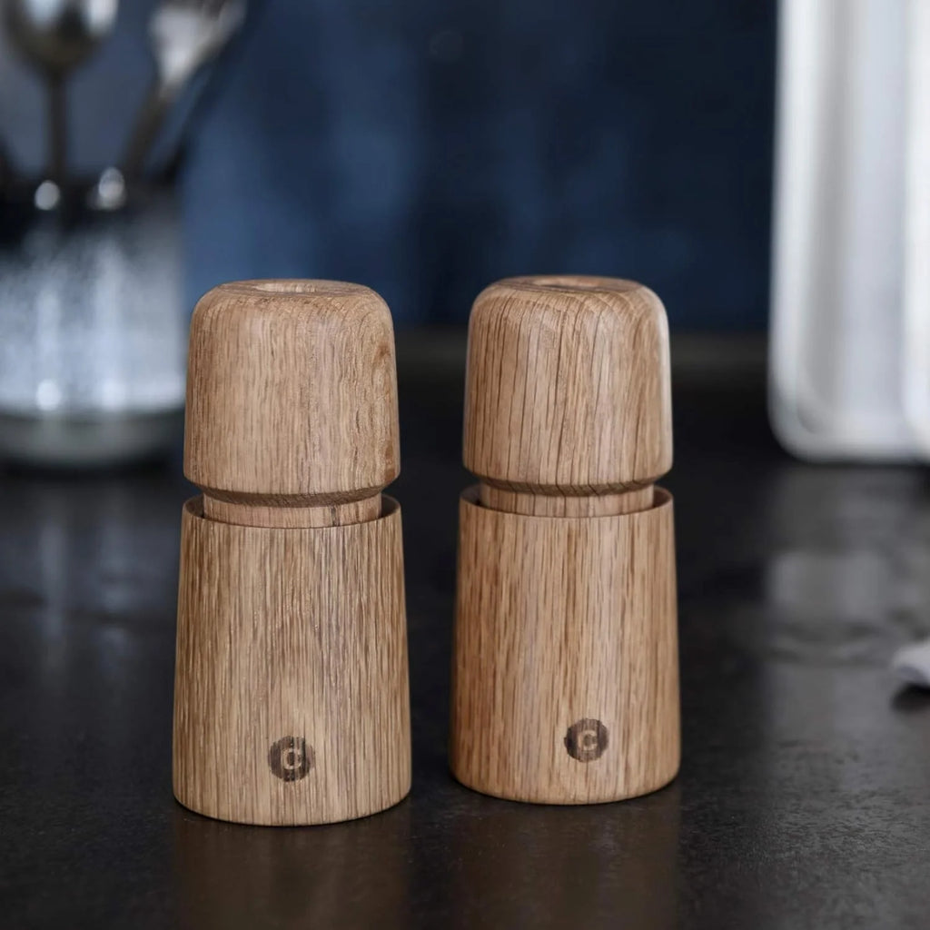 Oak Salt or Grinder with Ceramic Grinder K33037
