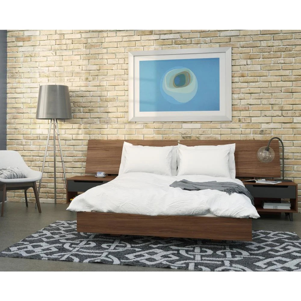 Queen Size 4 Piece Bedroom Set Y7301