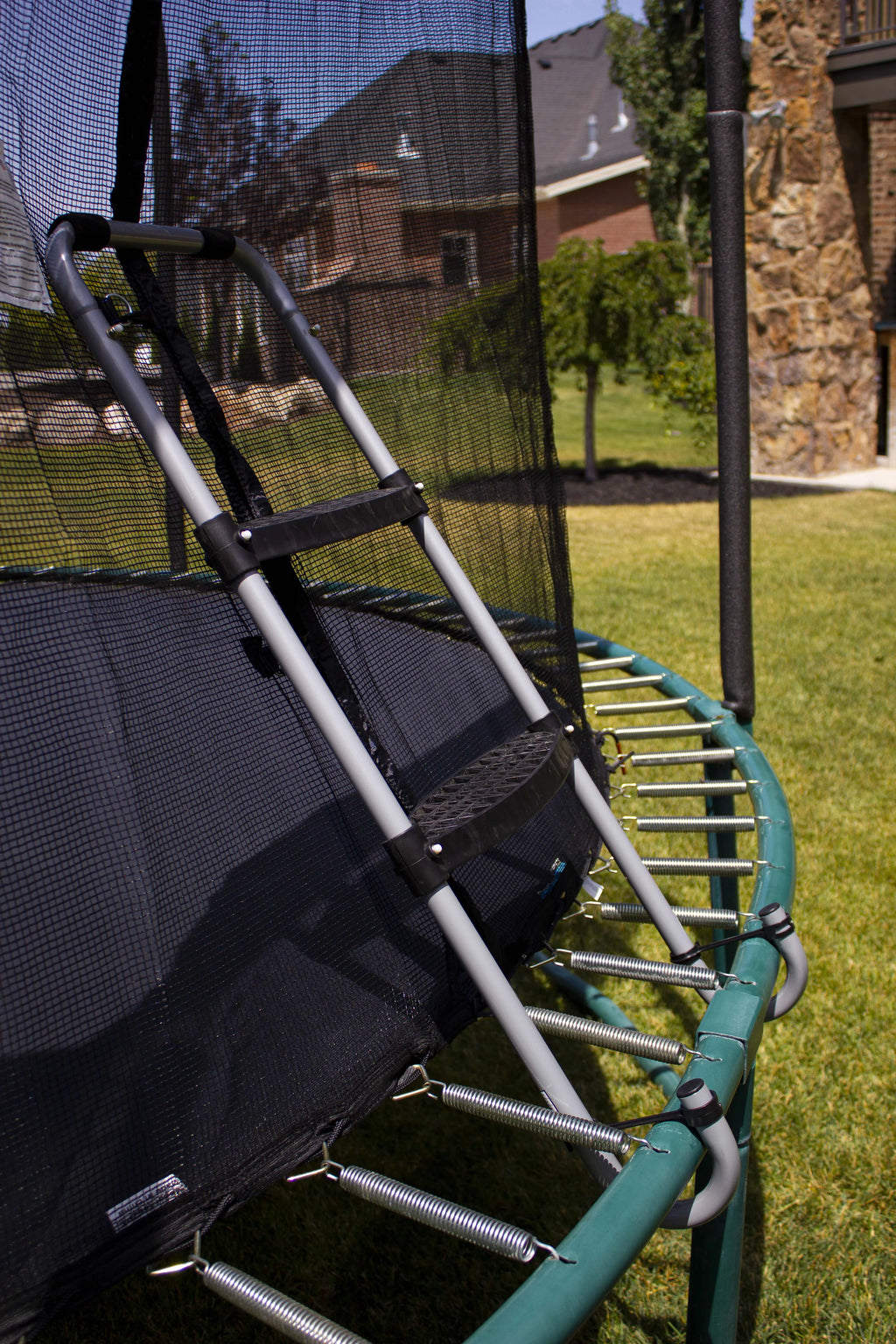 Trampoline Ladder with Safety-Latch W700