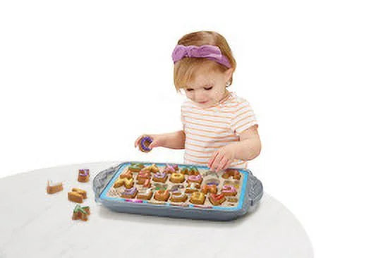 26 Cookie Letters Baking Tray Set P56547