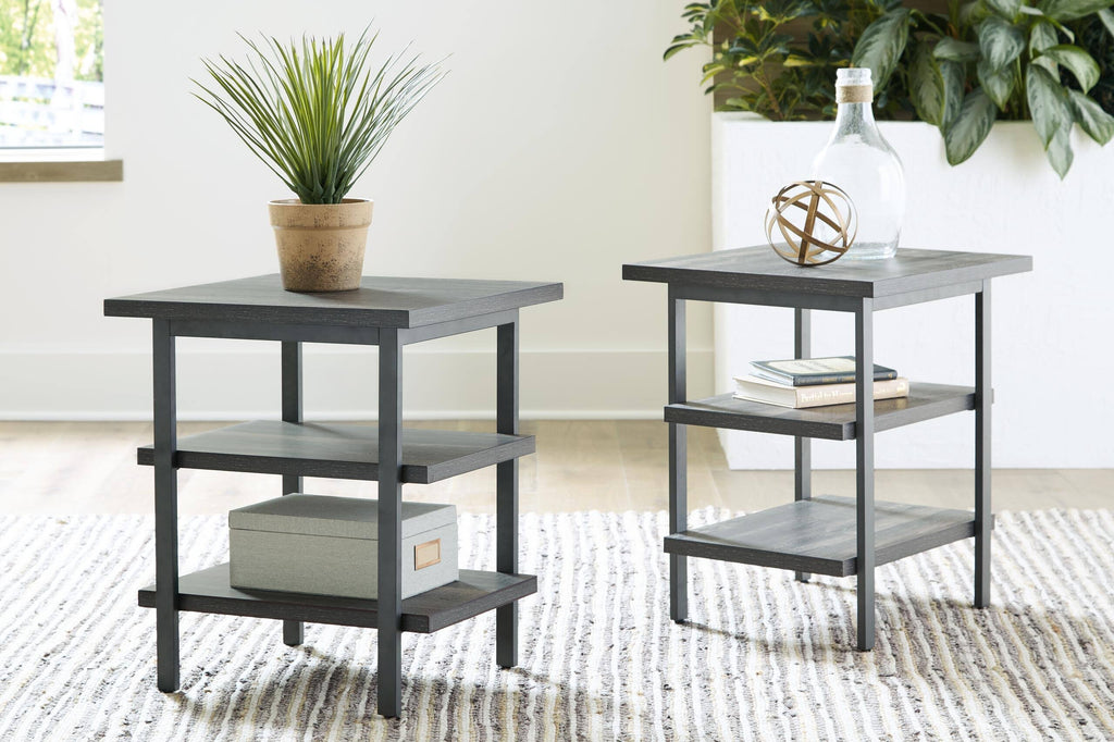 End Table (Set of 2) D930