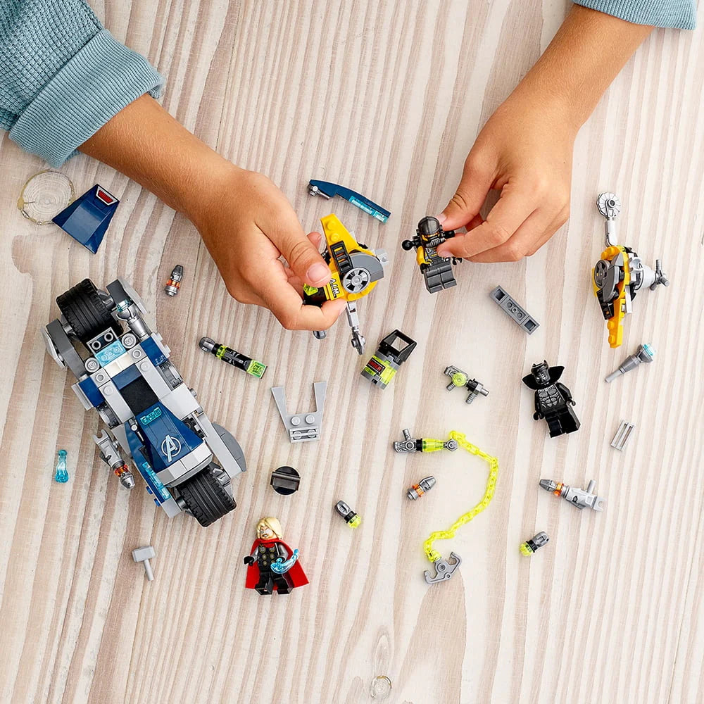 Buildable Superhero Toy 226 Pieces Y950