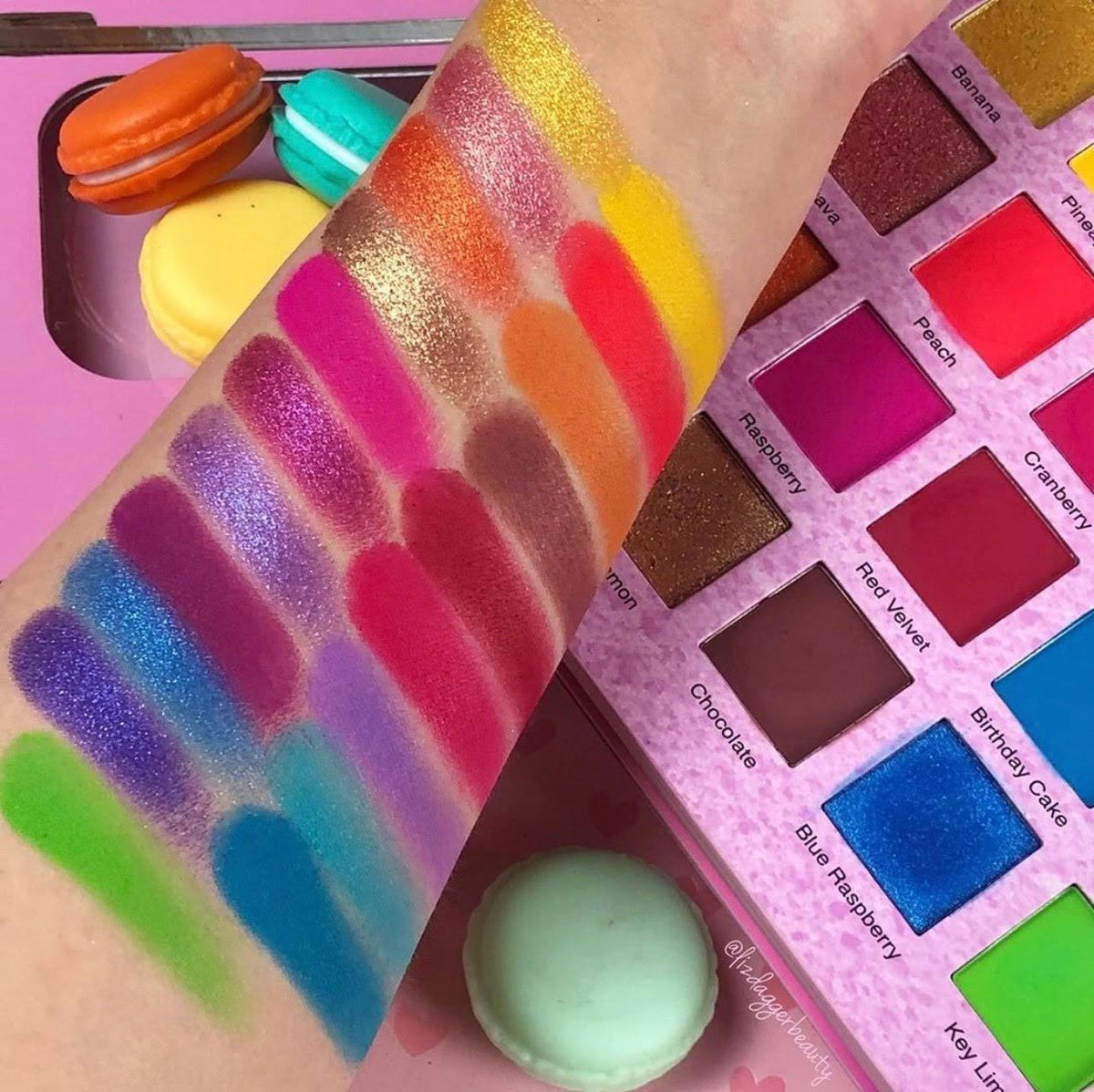 Cake Eyeshadow Palette S823