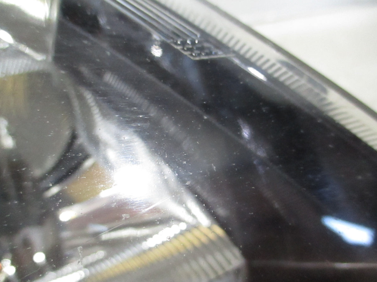 Pre-Owned 2014-2016 Subaru Forester Passenger RH Head Light Lamp A6618