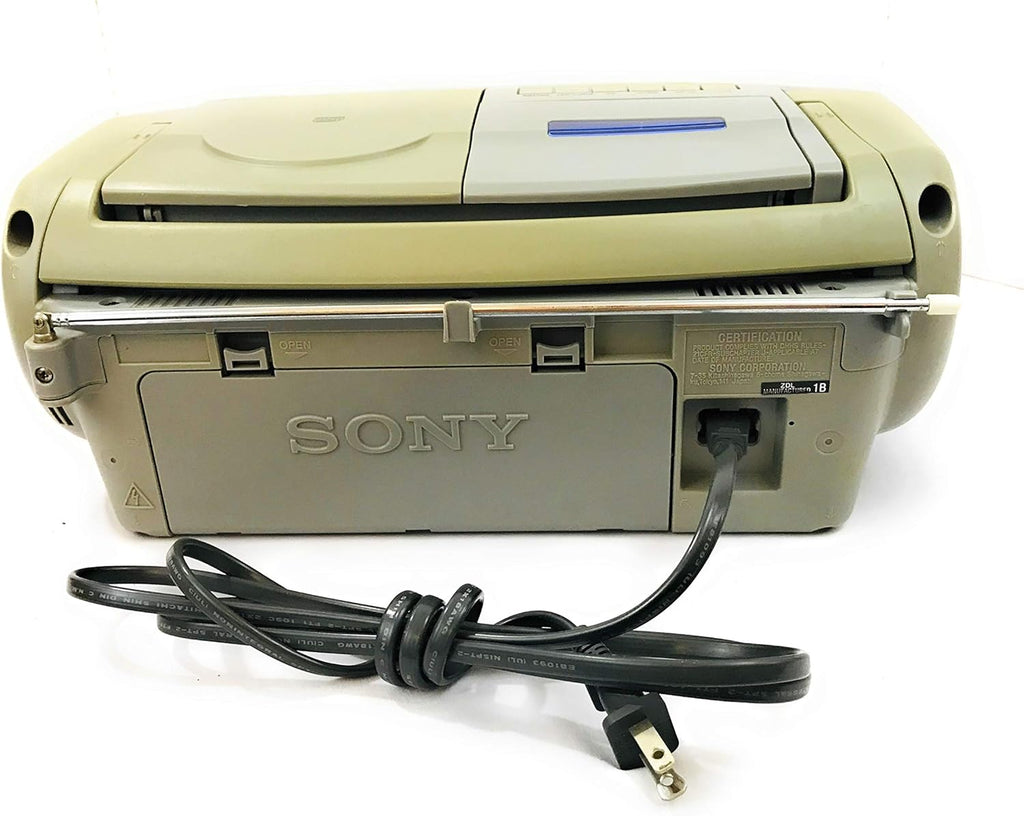 Portable AM/FM/CD Cassette Boombox X878040