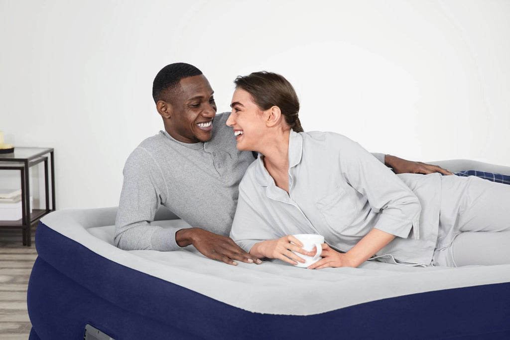 Queen Air Mattress with Built-in AC Pump N4223