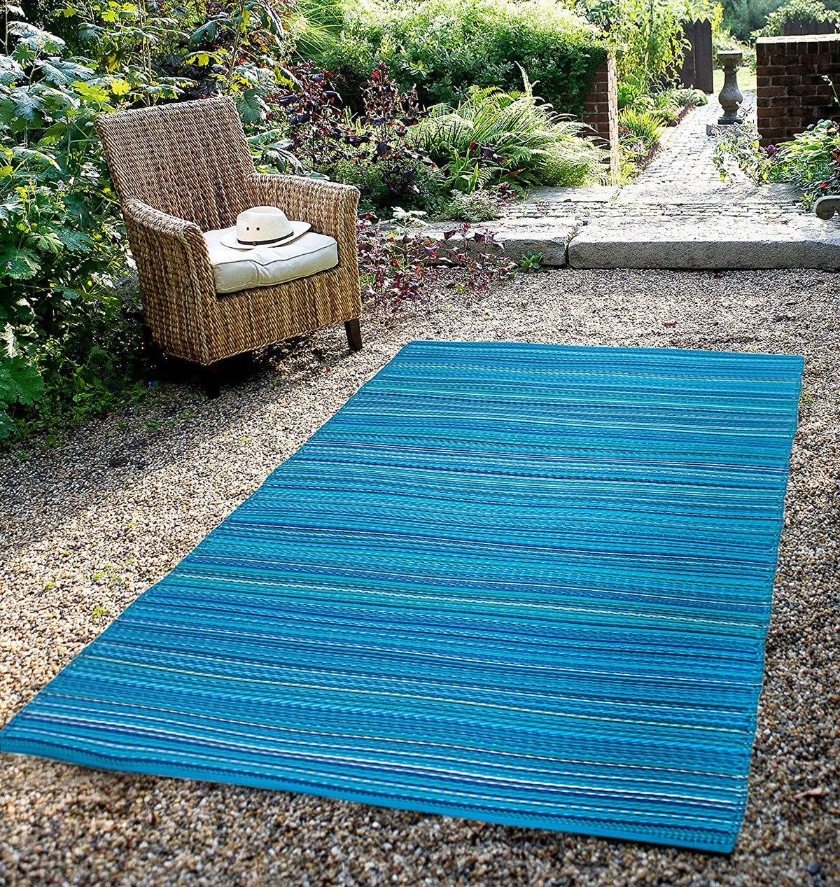 Turquoise 6 x 9 ft Waterproof Outdoor Rug V543
